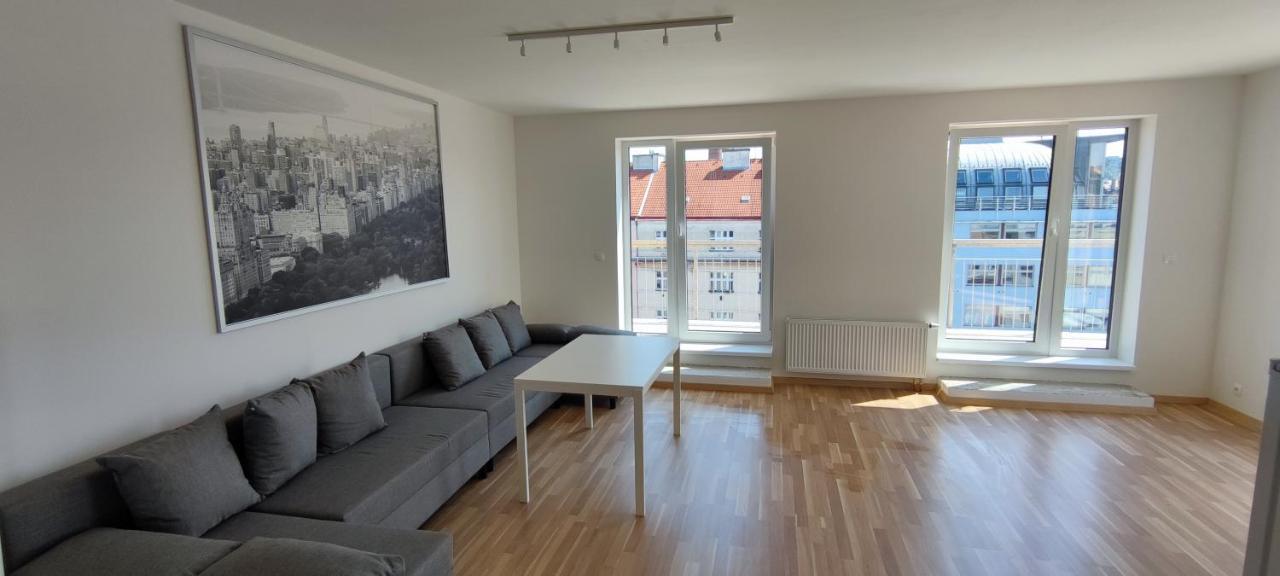 Penthouse # 81 With Panoramic City View In Elite Rezidence With Free Parking Praga Exterior foto