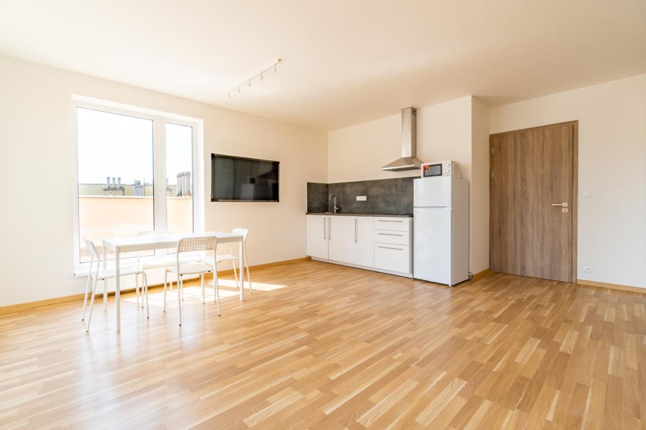 Penthouse # 81 With Panoramic City View In Elite Rezidence With Free Parking Praga Exterior foto